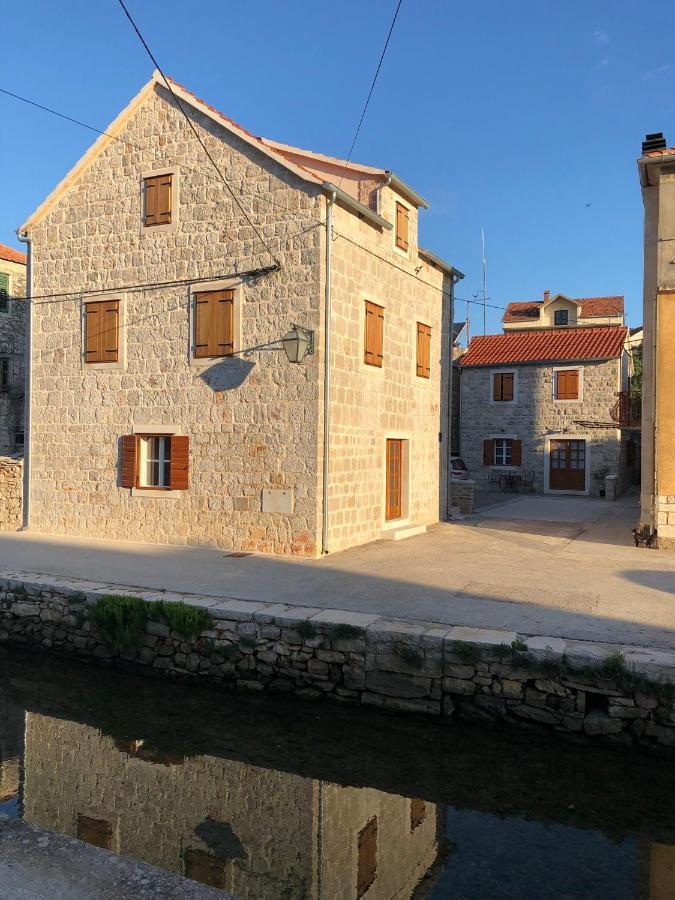House Tia Villa Vrboska Kültér fotó
