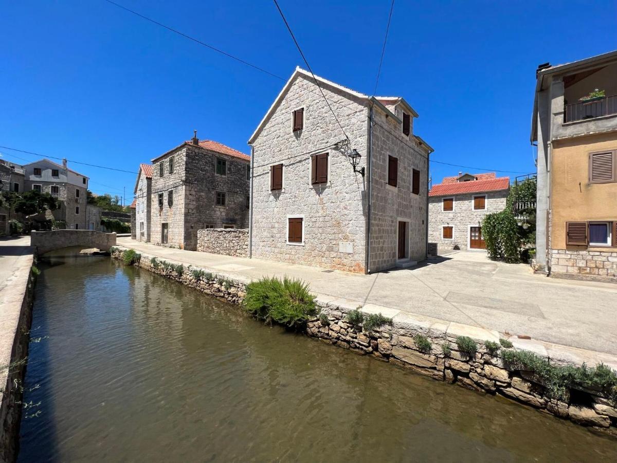 House Tia Villa Vrboska Kültér fotó