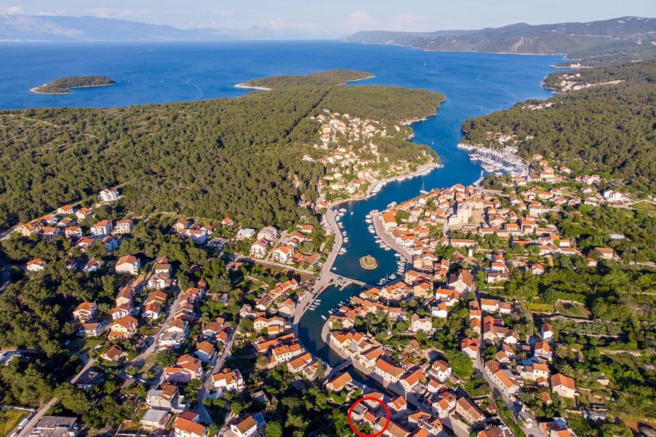 House Tia Villa Vrboska Kültér fotó
