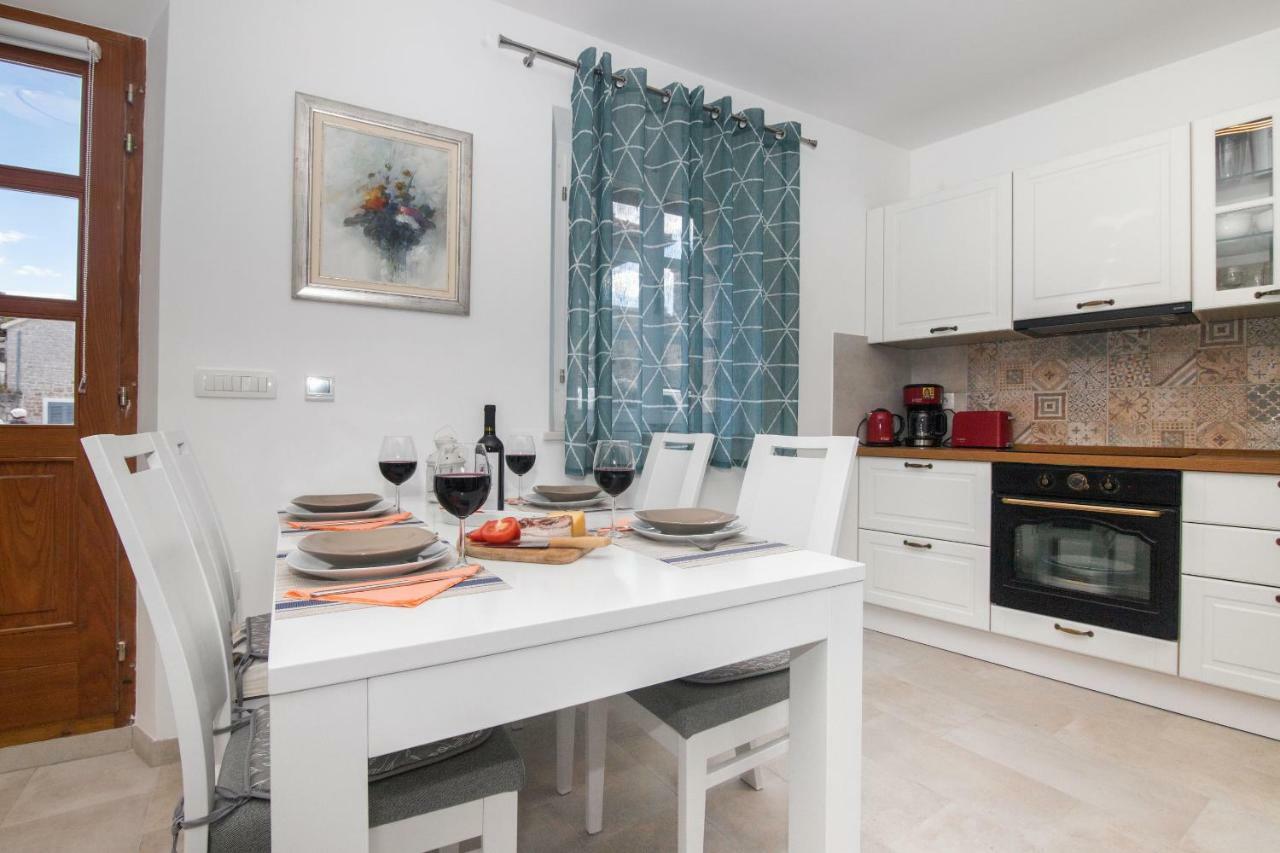 House Tia Villa Vrboska Kültér fotó
