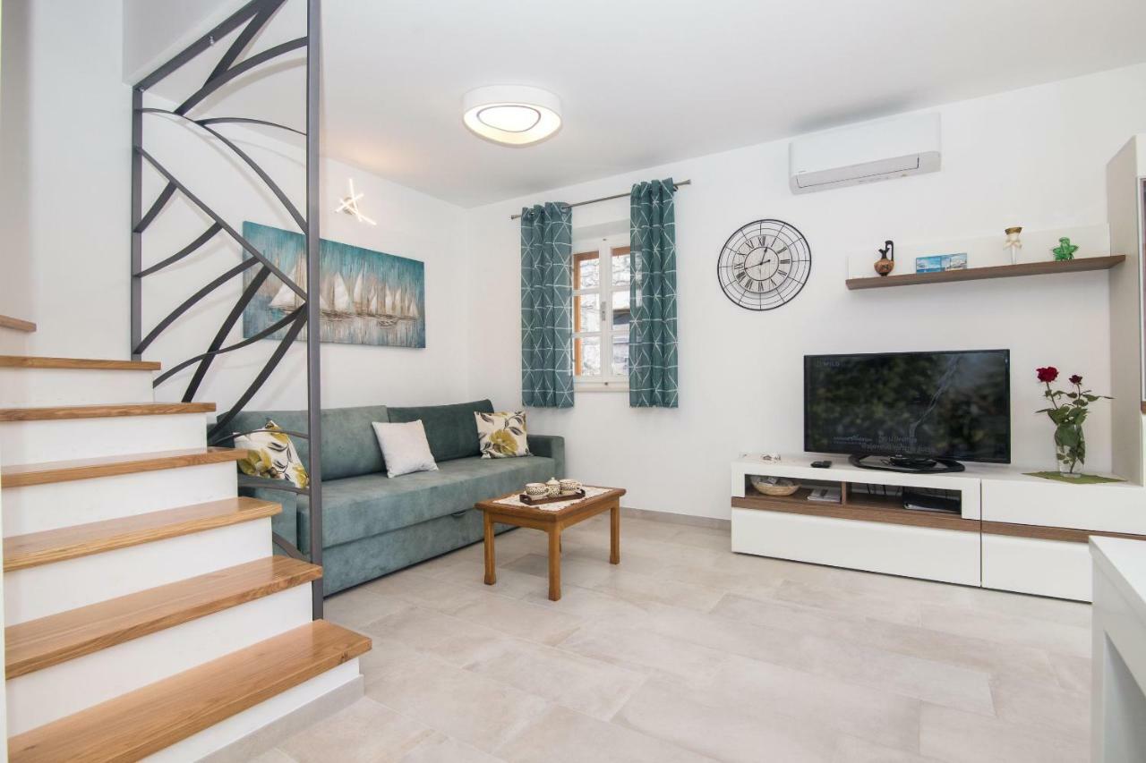 House Tia Villa Vrboska Kültér fotó