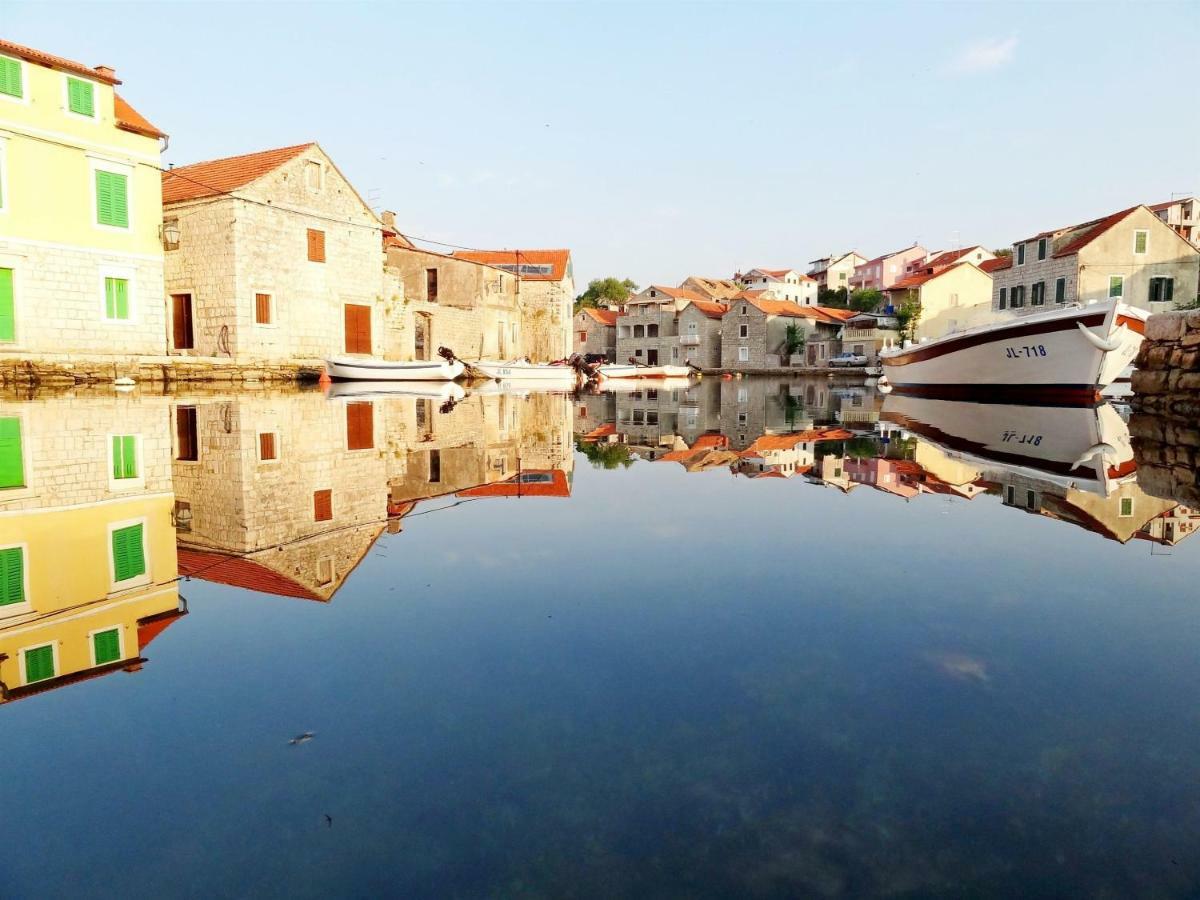 House Tia Villa Vrboska Kültér fotó