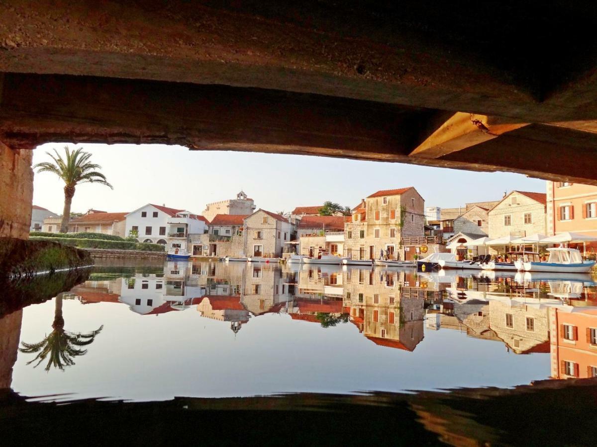 House Tia Villa Vrboska Kültér fotó