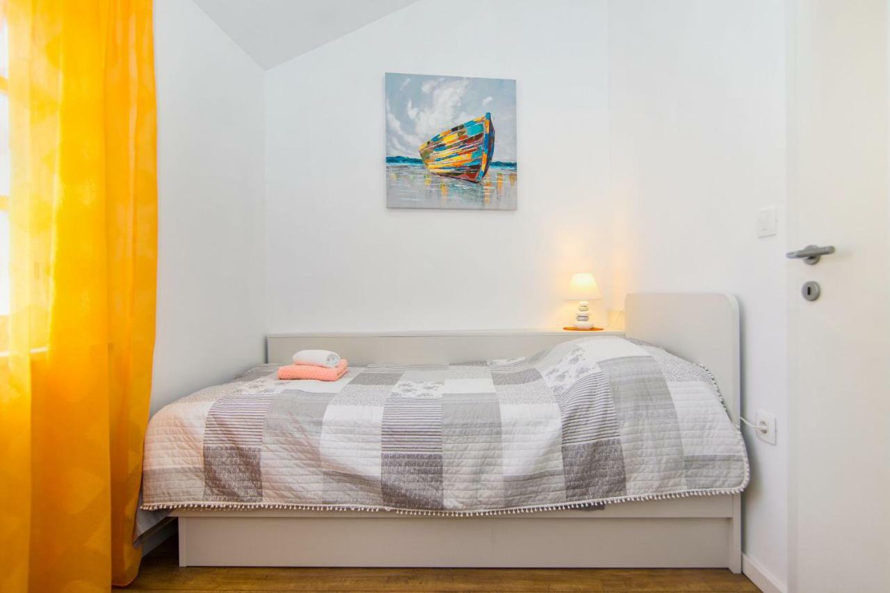 House Tia Villa Vrboska Kültér fotó