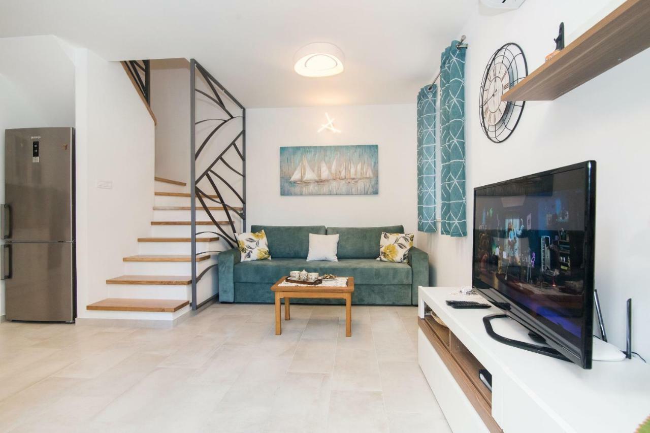 House Tia Villa Vrboska Kültér fotó